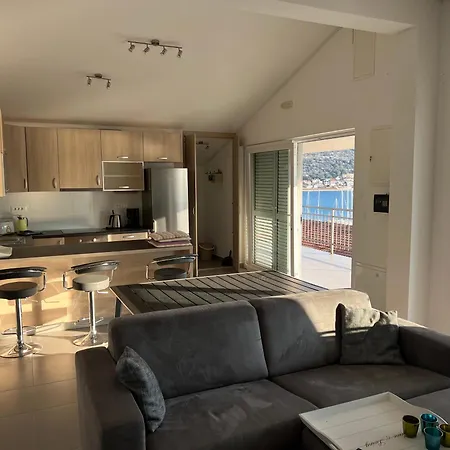 Pina Mila 4-6 Personen Mit Meerblick *