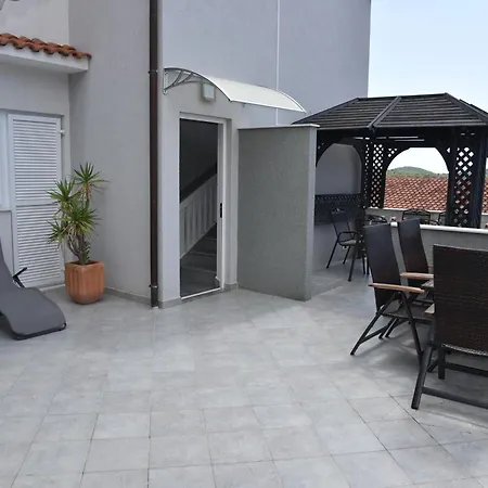 Pina Mila 4-6 Personen Mit Meerblick Appartamento